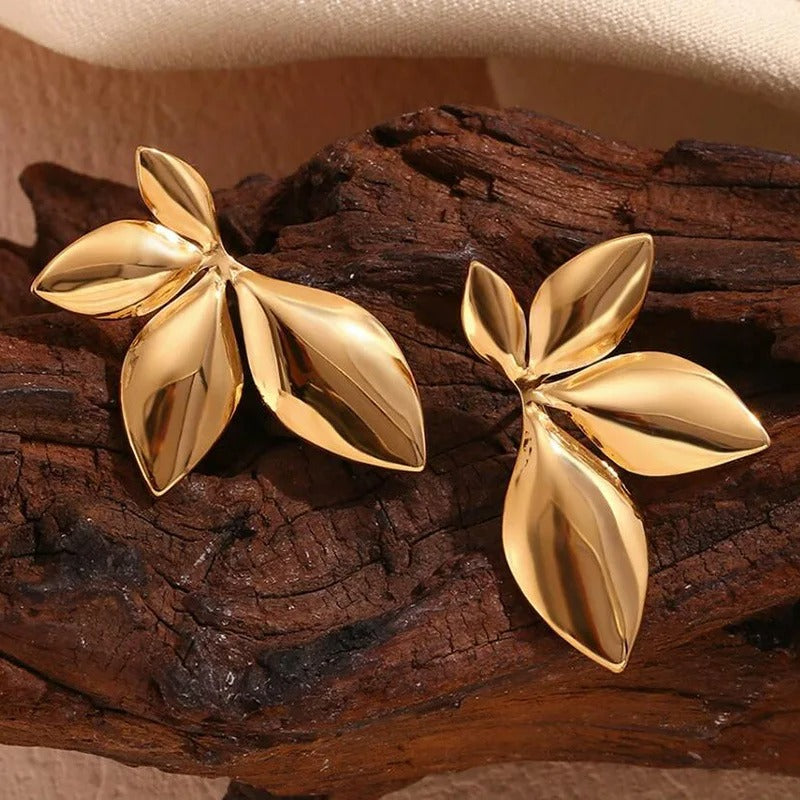 Vintage Gold Petal-Inspired Leaf Earrings