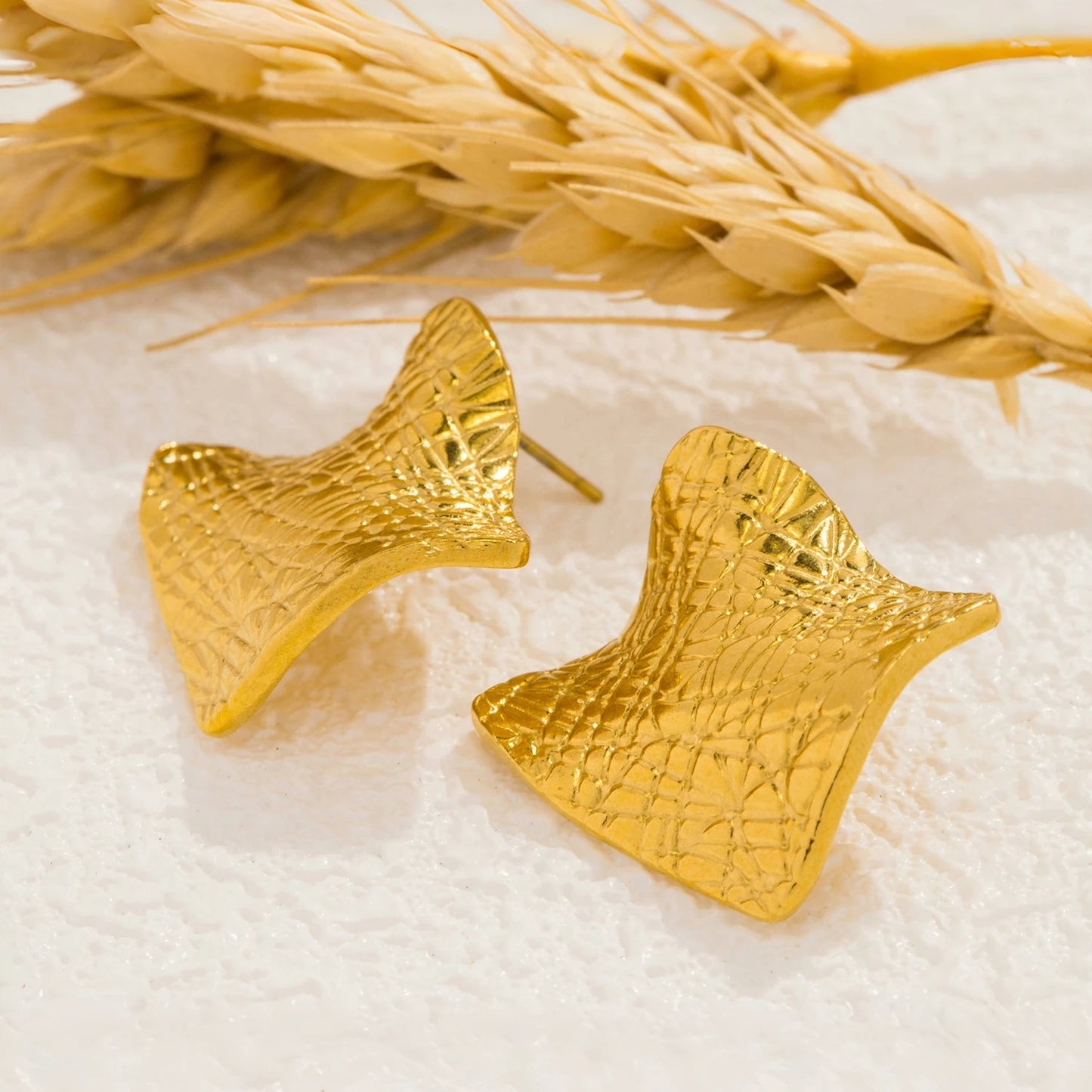 Vintage Hammered Gold Square Earrings