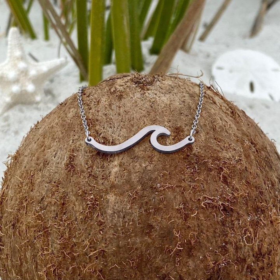 Silver Sea Wave Necklace | Sustainable Ocean-Inspired Jewelry