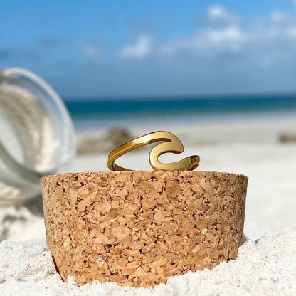 Gold Sea Wave Ring | Sustainable Ocean-Inspired Jewelry