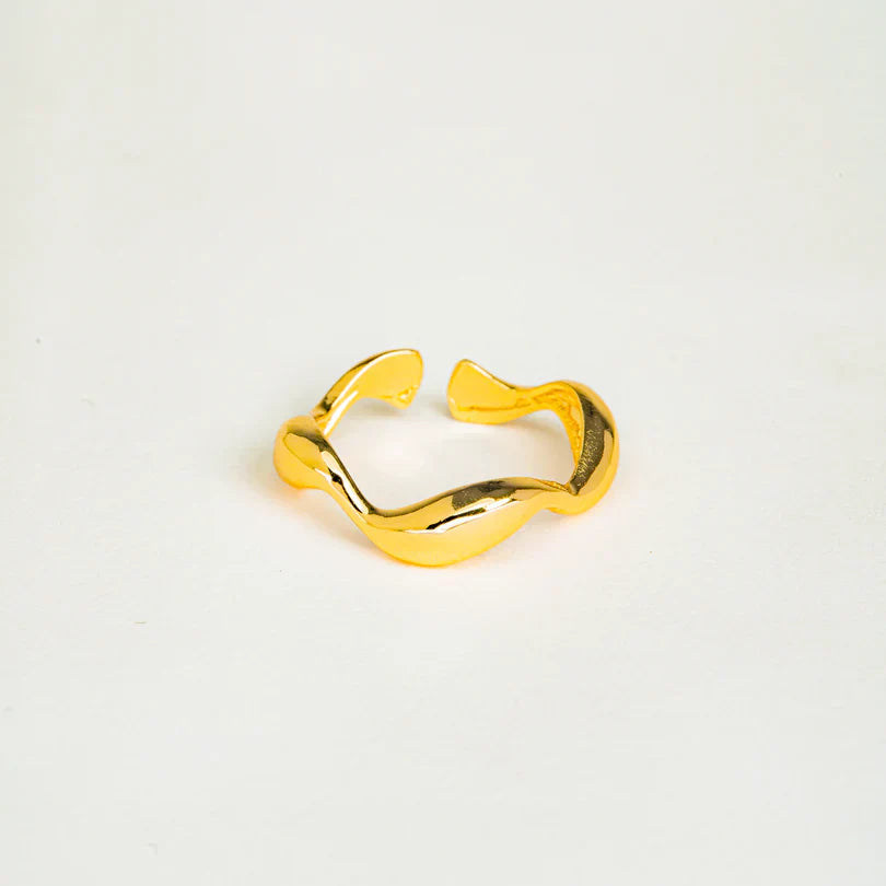 Ocean Wave Ring | Sustainable Ocean-Inspired Jewelry