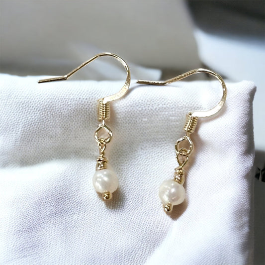 Greta Freshwater Pearl Earrings | Sustainable Ocean-Inspired Jewelry