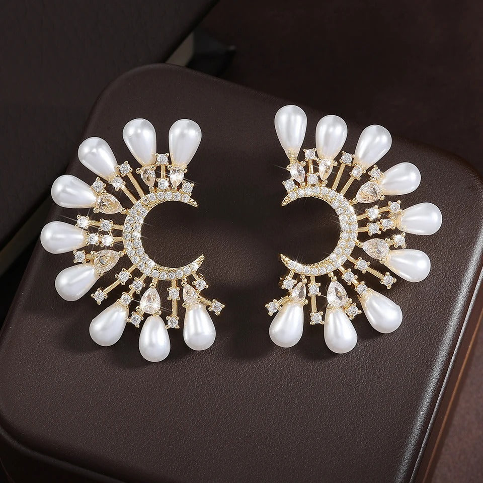 Gold Vintage Pearl Teardrop Moon Earrings