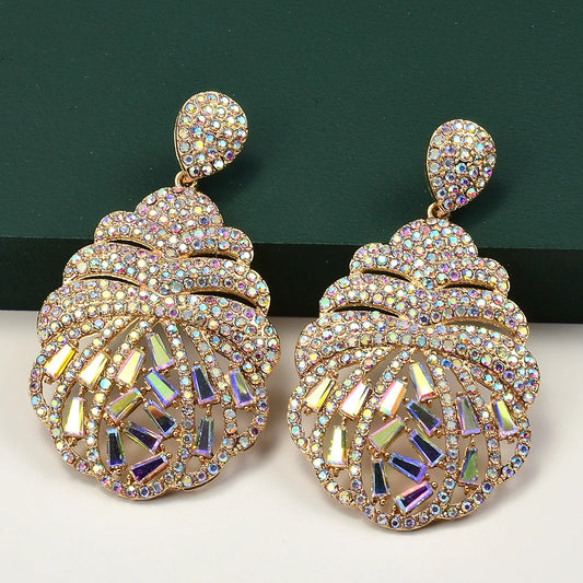 Gold Vintage Seashell Shaped Crystal Earrings | Sustainable Ocean-Inspired Jewelry