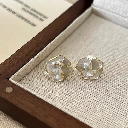 Vintage White Flower Stud Earrings