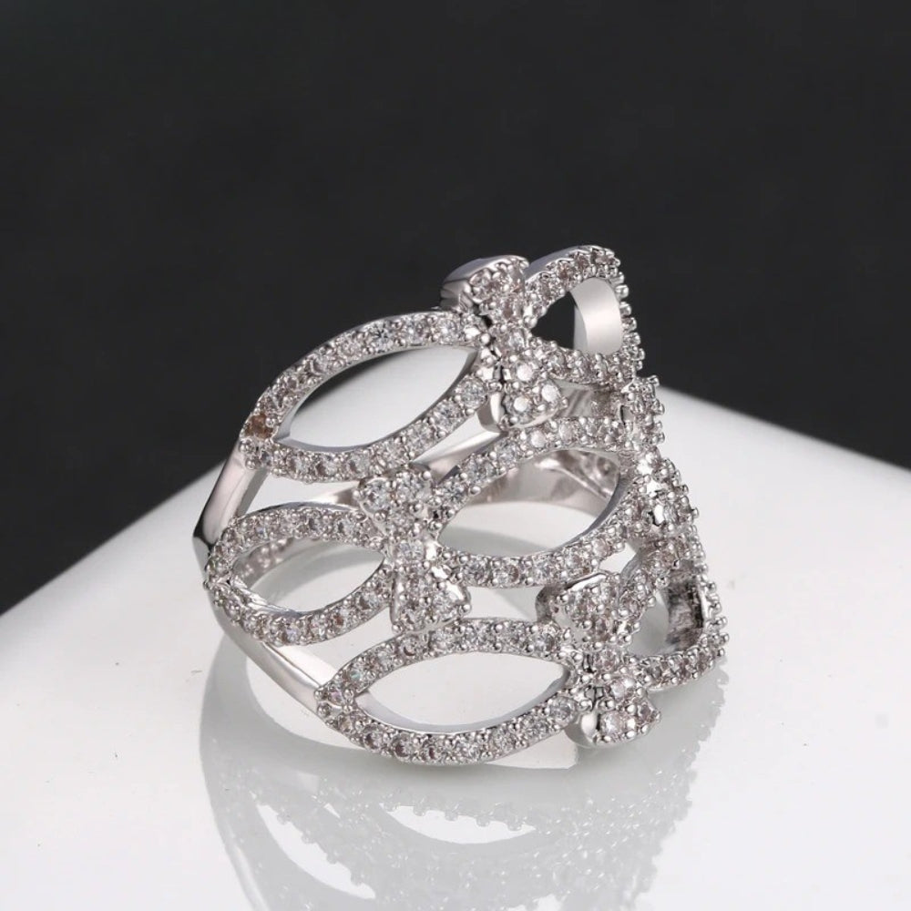 Classic Silver Floral Halo Vintage Ring
