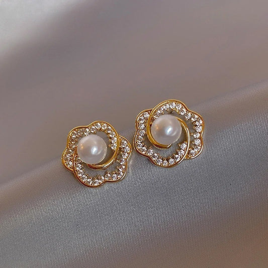 Vintage Gold Flower & Pearl Stud Earrings